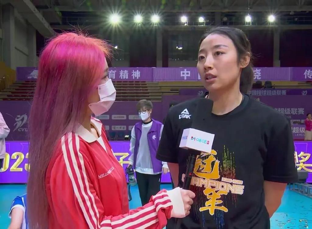 朱婷牵线姚迪留洋，中国女排二传必再调整，蔡斌会如何选择？