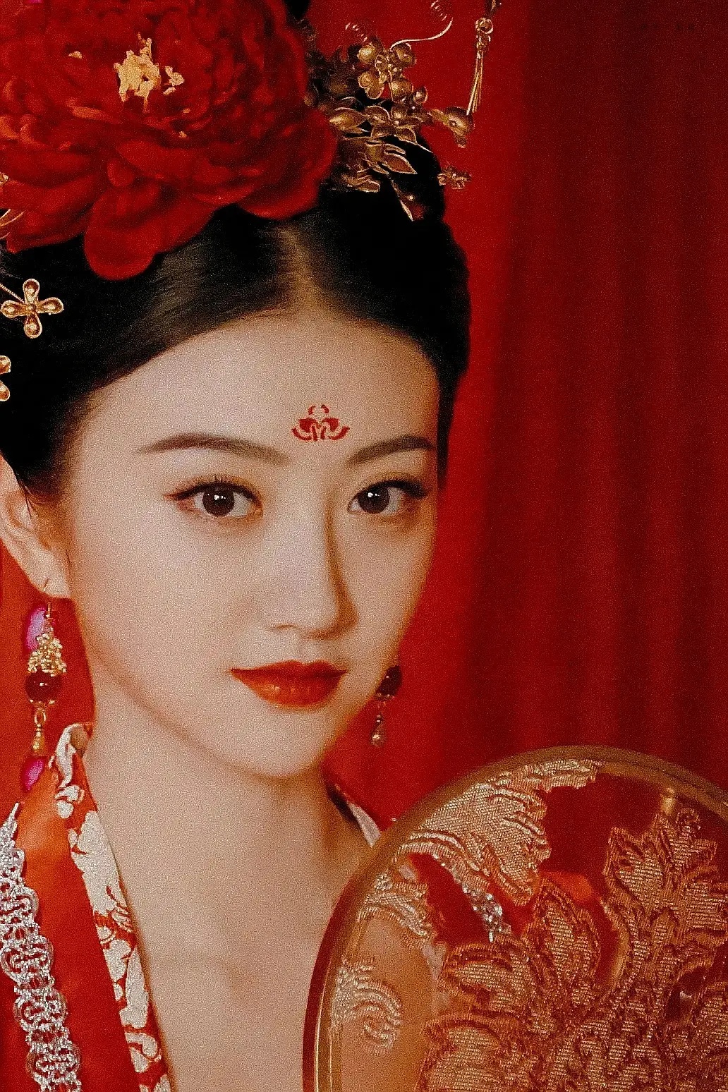 女明星唐朝造型,杨超越朦胧忧郁景甜美艳大气,都美不过她|大唐明月|景