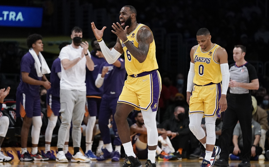 场均9分，可怜之人必有可恨之处！湖人做选择，你不适合搭档老詹休闲区蓝鸢梦想 - Www.slyday.coM