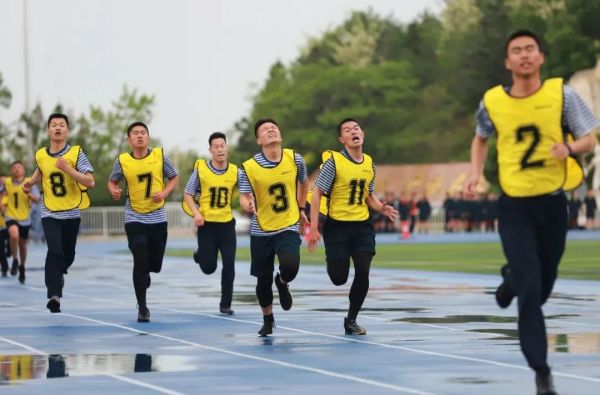 2021年余额不足,速来盘点军校学员年度清单!休闲区蓝鸢梦想 - Www.slyday.coM 2021年余额不足,速来盘点军校学员年度清单!休闲区蓝鸢梦想 - Www.slyday.coM