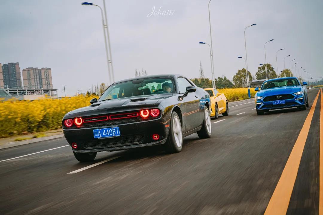 美国往事重现集齐mustang科迈罗挑战者血战街头