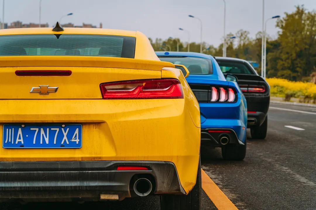 美国往事重现集齐mustang科迈罗挑战者血战街头