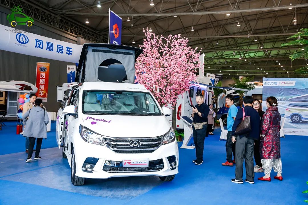 第6届成都国际房车展422425日快来世纪城体验房车的魅力
