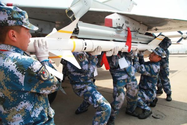 2021年余额不足,速来盘点军校学员年度清单!休闲区蓝鸢梦想 - Www.slyday.coM 2021年余额不足,速来盘点军校学员年度清单!休闲区蓝鸢梦想 - Www.slyday.coM