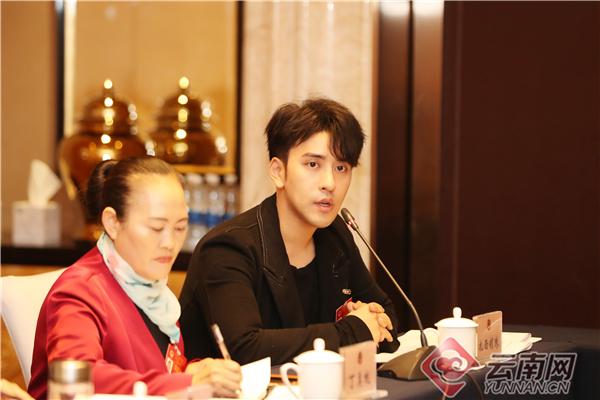「小云上两会」政协委员扎西顿珠：履职更坚定 用文艺作品歌唱云南的声音休闲区蓝鸢梦想 - Www.slyday.coM