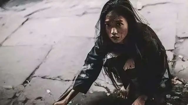 22岁漂亮女大学生,为爱远嫁非洲,惨遭凌辱,其父竟喝药自杀休闲区蓝鸢梦想 - Www.slyday.coM 22岁漂亮女大学生,为爱远嫁非洲,惨遭凌辱,其父竟喝药自杀休闲区蓝鸢梦想 - Www.slyday.coM