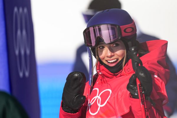 “一户三墩”！毫无悬念，谷爱凌夺得个人第二金！休闲区蓝鸢梦想 - Www.slyday.coM