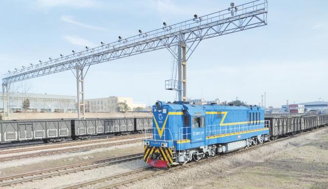 铁路拖运量单班首次突破20 万吨大关休闲区蓝鸢梦想 - Www.slyday.coM 铁路拖运量单班首次突破20 万吨大关休闲区蓝鸢梦想 - Www.slyday.coM