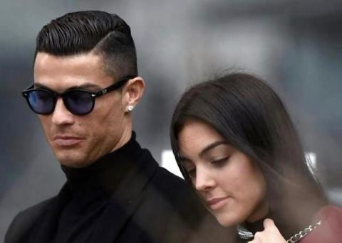 悲伤！C罗宣布儿子不幸夭折，世界足坛都在安慰这位父亲休闲区蓝鸢梦想 - Www.slyday.coM