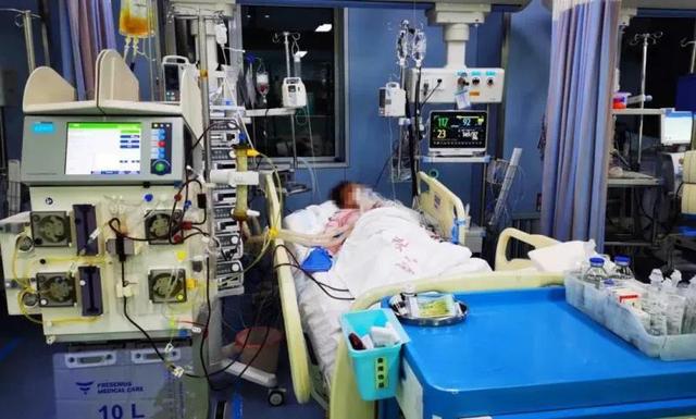 再书生命奇迹 陕西榆林二院成功抢救一名狼疮危象合并颅内静脉窦血栓