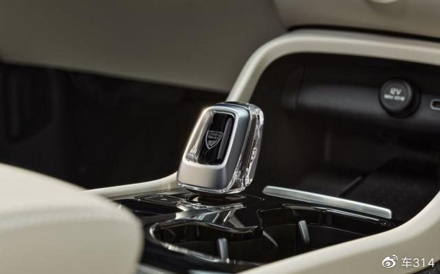 小鹏G3i对比沃尔沃XC40新能源，谁才是家用SUV的最优解？