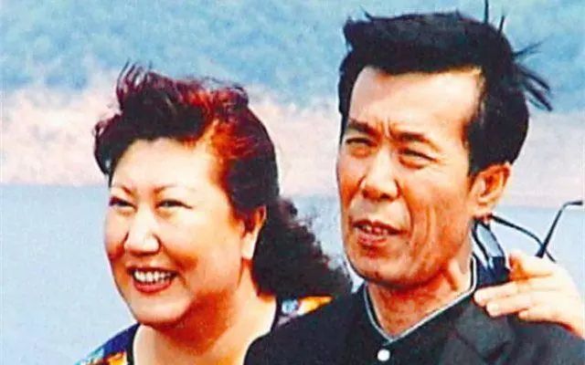 赵本山、高秀敏反目始末:因20万元结怨,直到去世都没原谅赵本山休闲区蓝鸢梦想 - Www.slyday.coM 赵本山、高秀敏反目始末:因20万元结怨,直到去世都没原谅赵本山休闲区蓝鸢梦想 - Www.slyday.coM