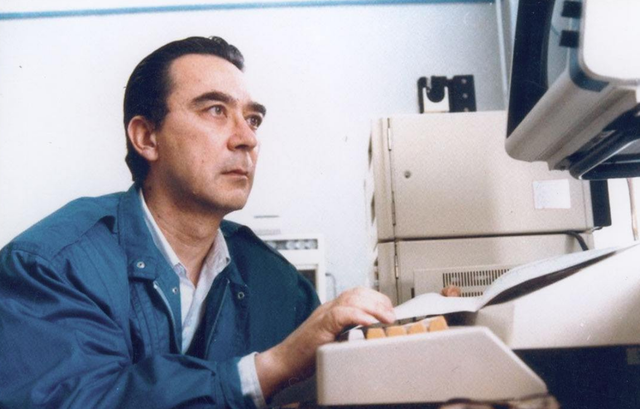 最帅院士王德民当年高考近乎满分为何却被清华北大拒收