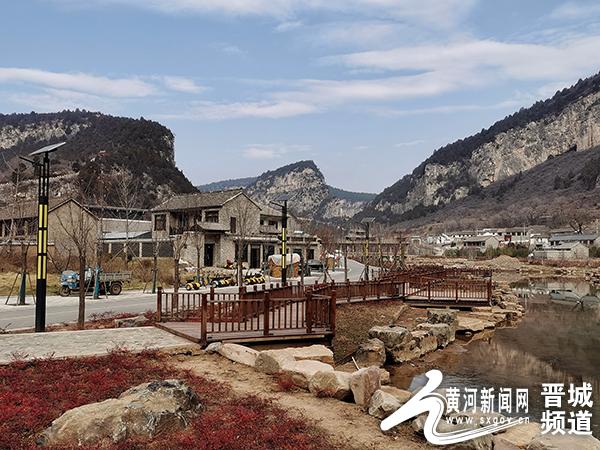 黄河新闻网晋城讯丈河村位于陵川县境内,东接王莽岭,西邻珏山,南通