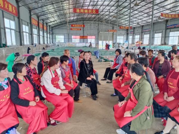 河南省淮滨县王店乡产业促发展 就业扶贫稳增收