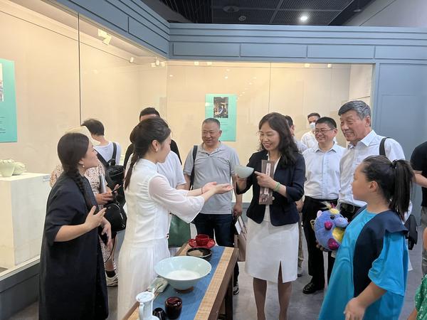 穿越到宋朝制作官瓷是一种什么体验?河南这场展览带你“复刻”千年记忆休闲区蓝鸢梦想 - Www.slyday.coM 穿越到宋朝制作官瓷是一种什么体验?河南这场展览带你“复刻”千年记忆休闲区蓝鸢梦想 - Www.slyday.coM