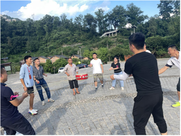 贵州民族大学暑期"三下乡"社会实践服务队走进镇远县报京乡