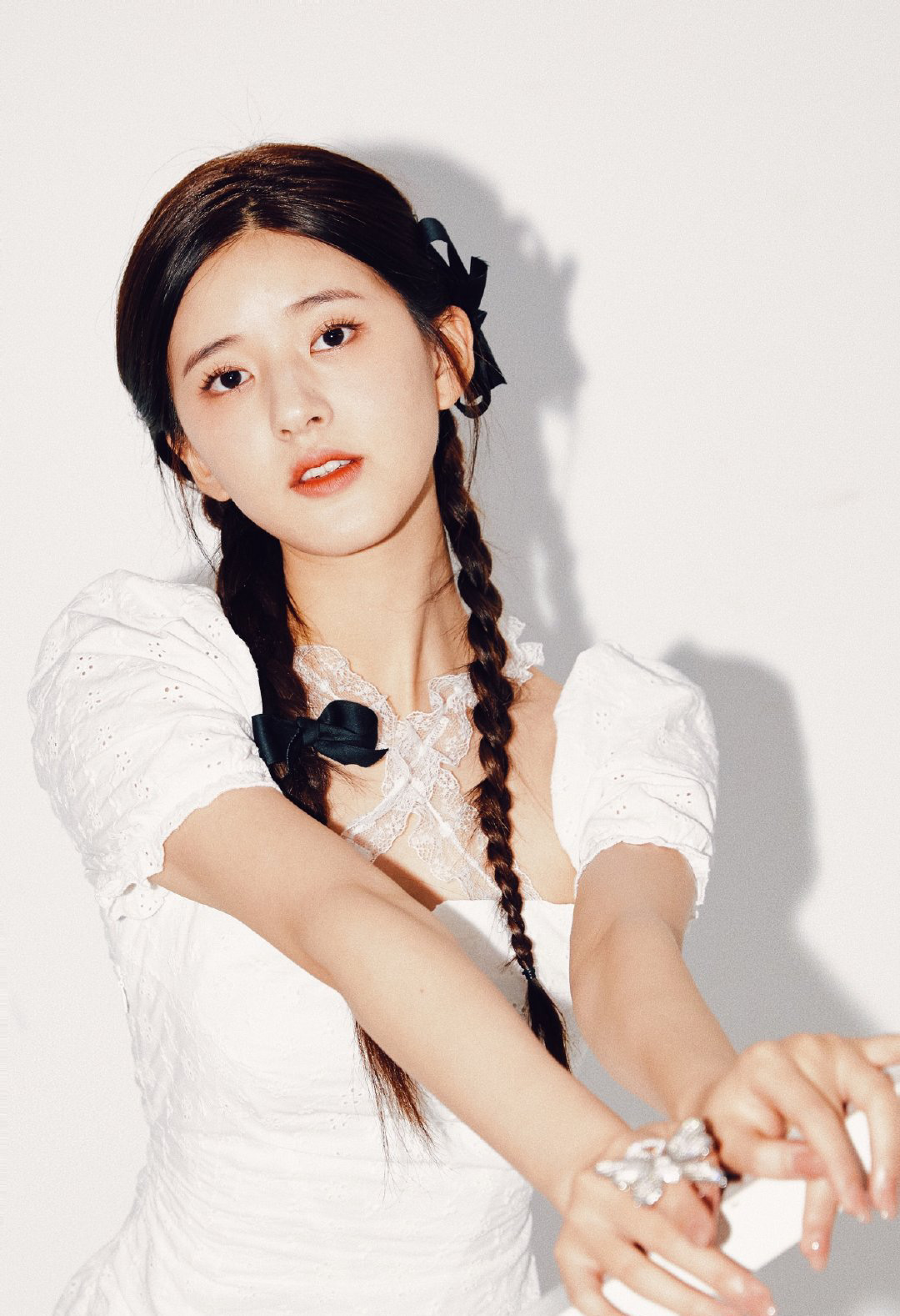 赵露思双马尾造型也太93了!_高清图集_新浪网