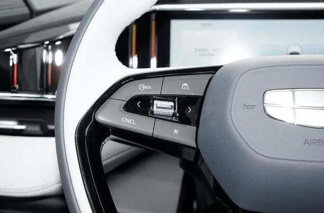 新款吉利博越l降价增配!l2级辅助驾驶,燕飞利仕音响,11.47万起