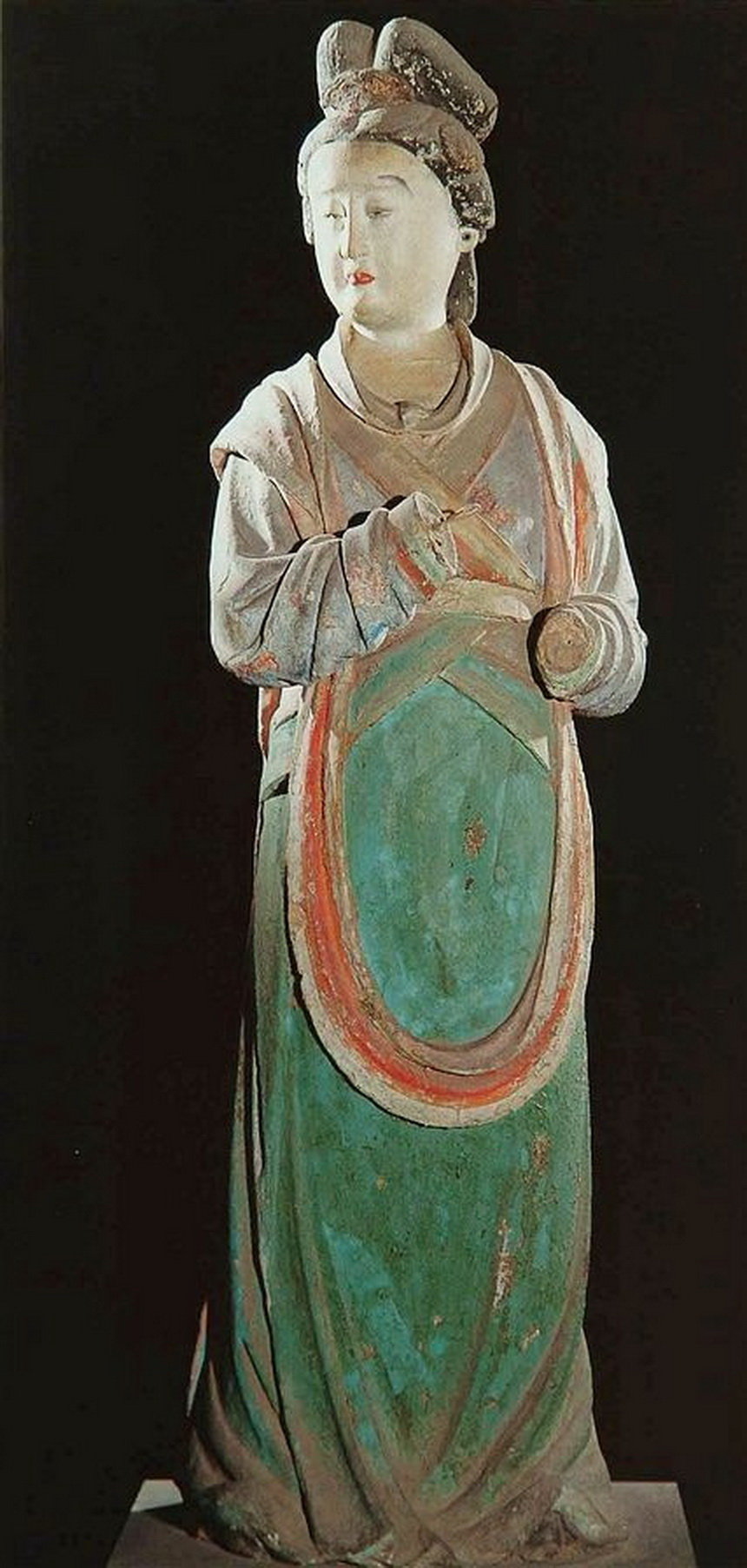 晋祠宋代彩塑侍女造像--宝贵的历史文化遗产