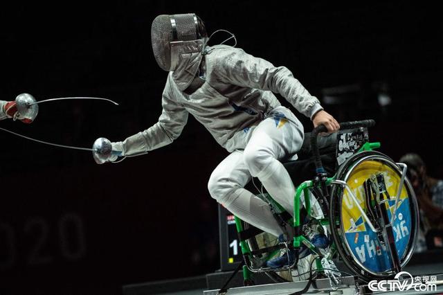 东京残奥会|轮椅击剑:李豪夺中国队首金|李豪|残奥会|击剑_新浪新闻