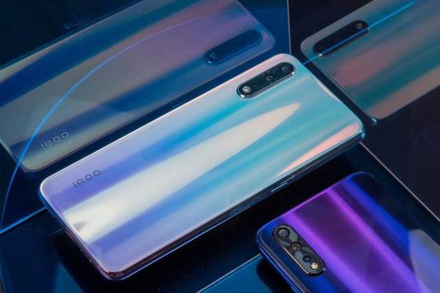 第一个周年庆!iQOO 3算不算变相降价600元呢?酷客福利嘉年华!