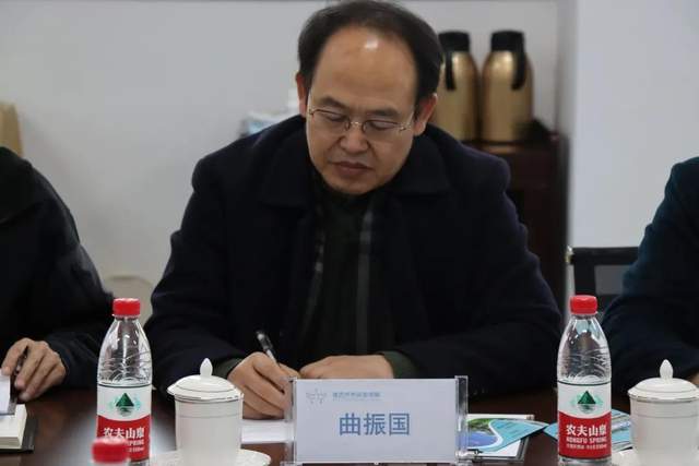 潍坊未来实验学校召开国家社会科学基金课题开题论证会