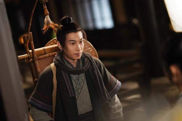 应何从谢允"私生饭" 实锤!冷纪元眼神太到位