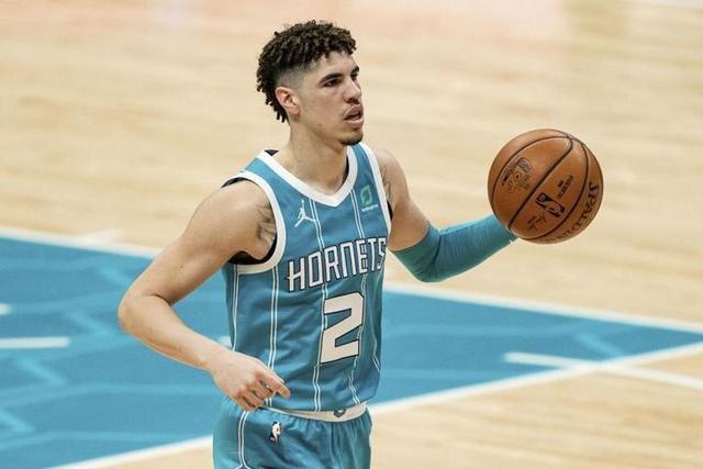 选秀重排三球力压华子成状元 这可是一哥说比韦德天赋还高的人啊休闲区蓝鸢梦想 - Www.slyday.coM 选秀重排三球力压华子成状元 这可是一哥说比韦德天赋还高的人啊休闲区蓝鸢梦想 - Www.slyday.coM