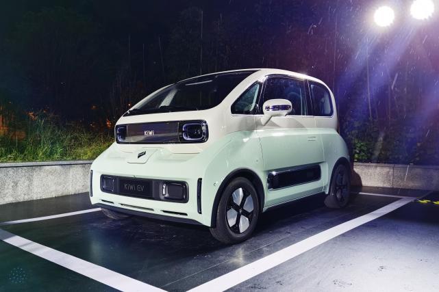 新款宝骏kiwi ev上市,售价超10万元,五菱飘了吗?__财经头条