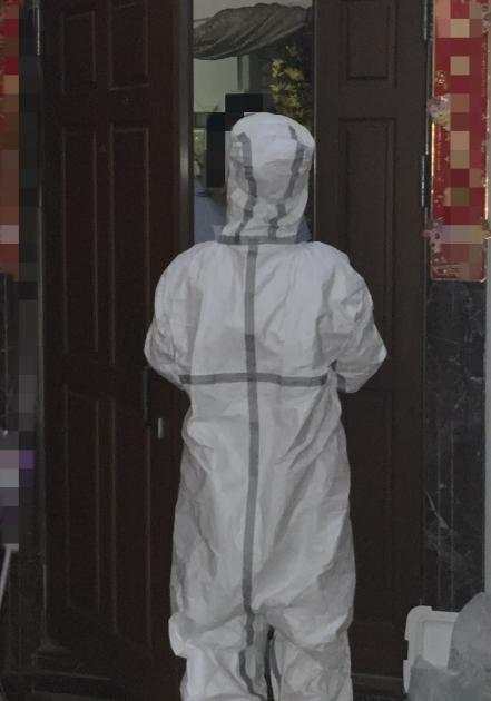 健康小站最前线丨深夜上门对居家观察人员核酸采样，他们三次穿脱防护服休闲区蓝鸢梦想 - Www.slyday.coM