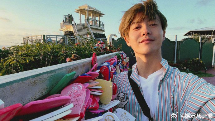 新手如何在QQ上找到靠谱的小巷子联系方式?