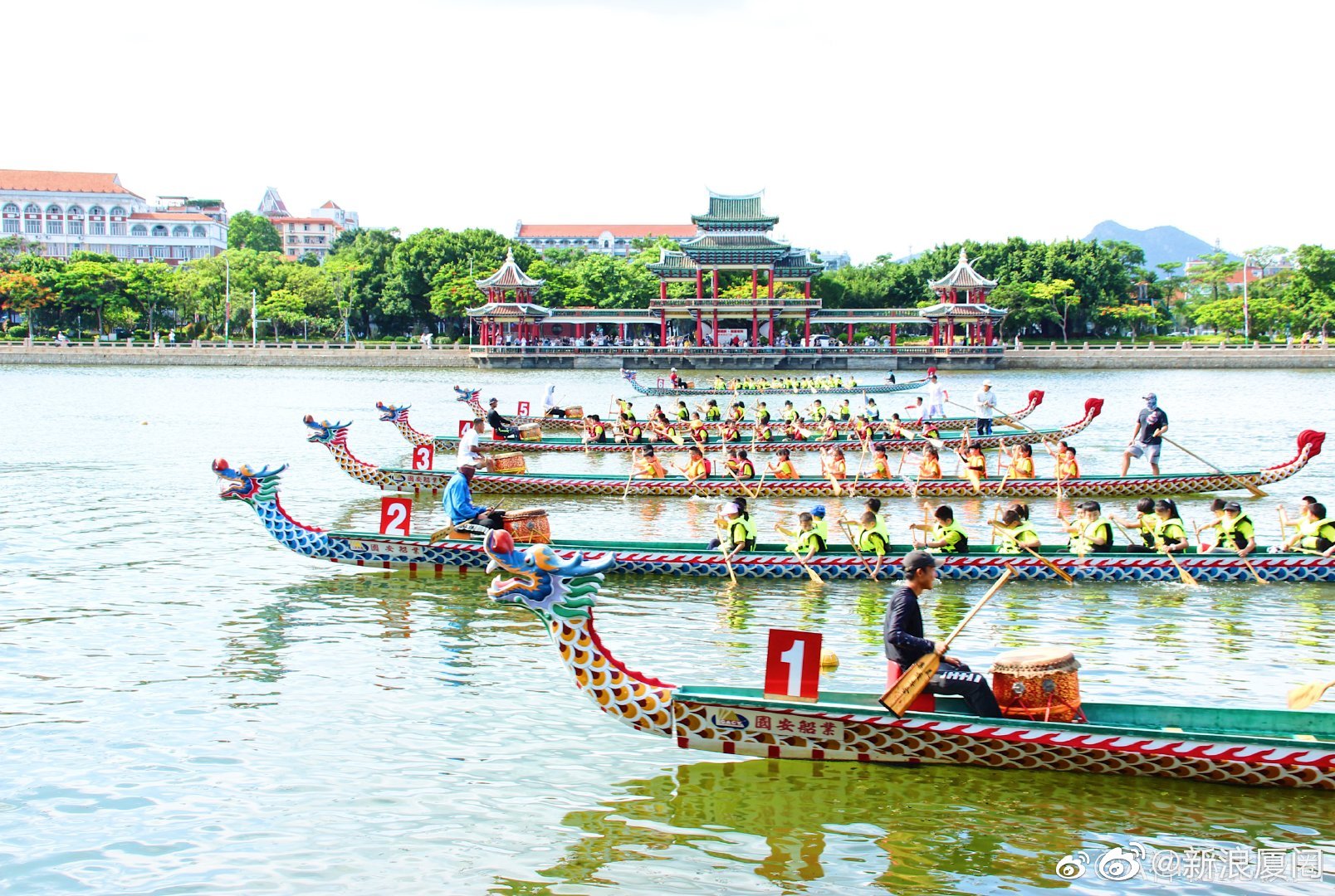 网络中国节·端午 厦门市民打卡集美龙舟文化节