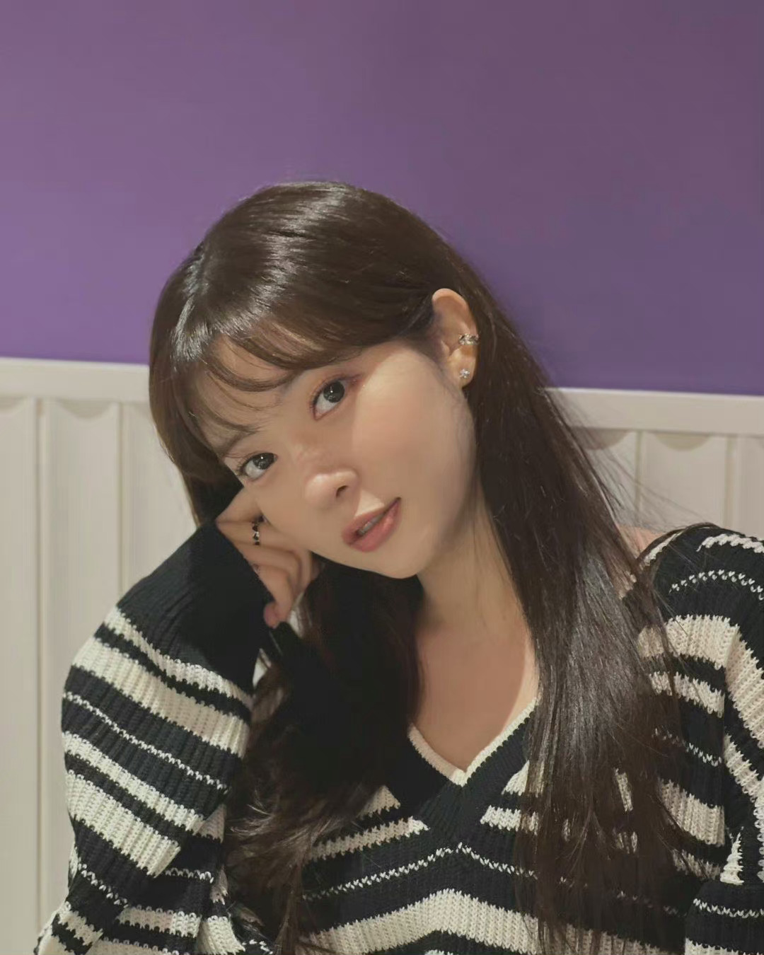 赵秀敏 人漂亮衣服也很美__财经头条