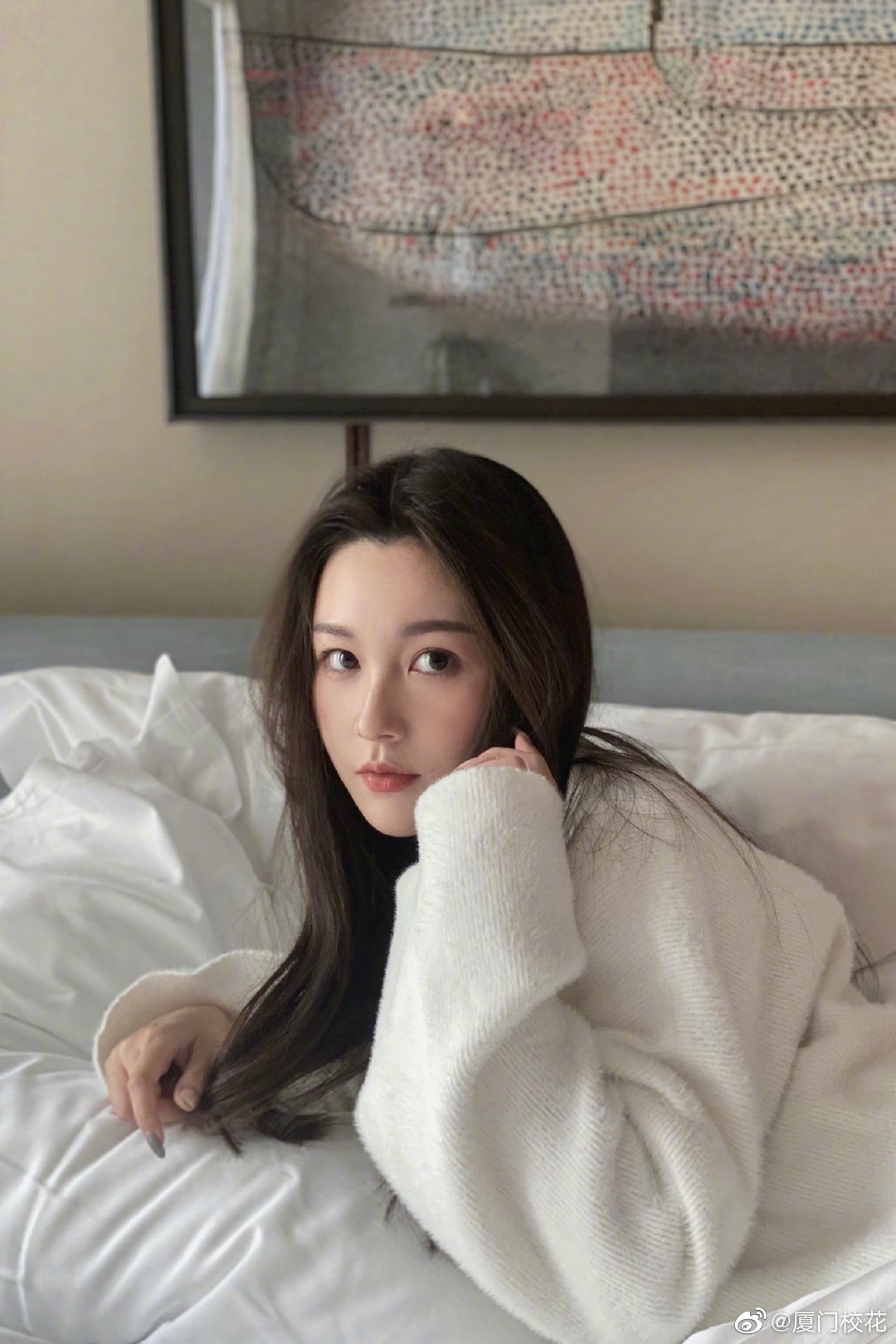 冷雅欣,99年,毕业于伦敦国王大学,身高163cm……_高清图集_新浪网