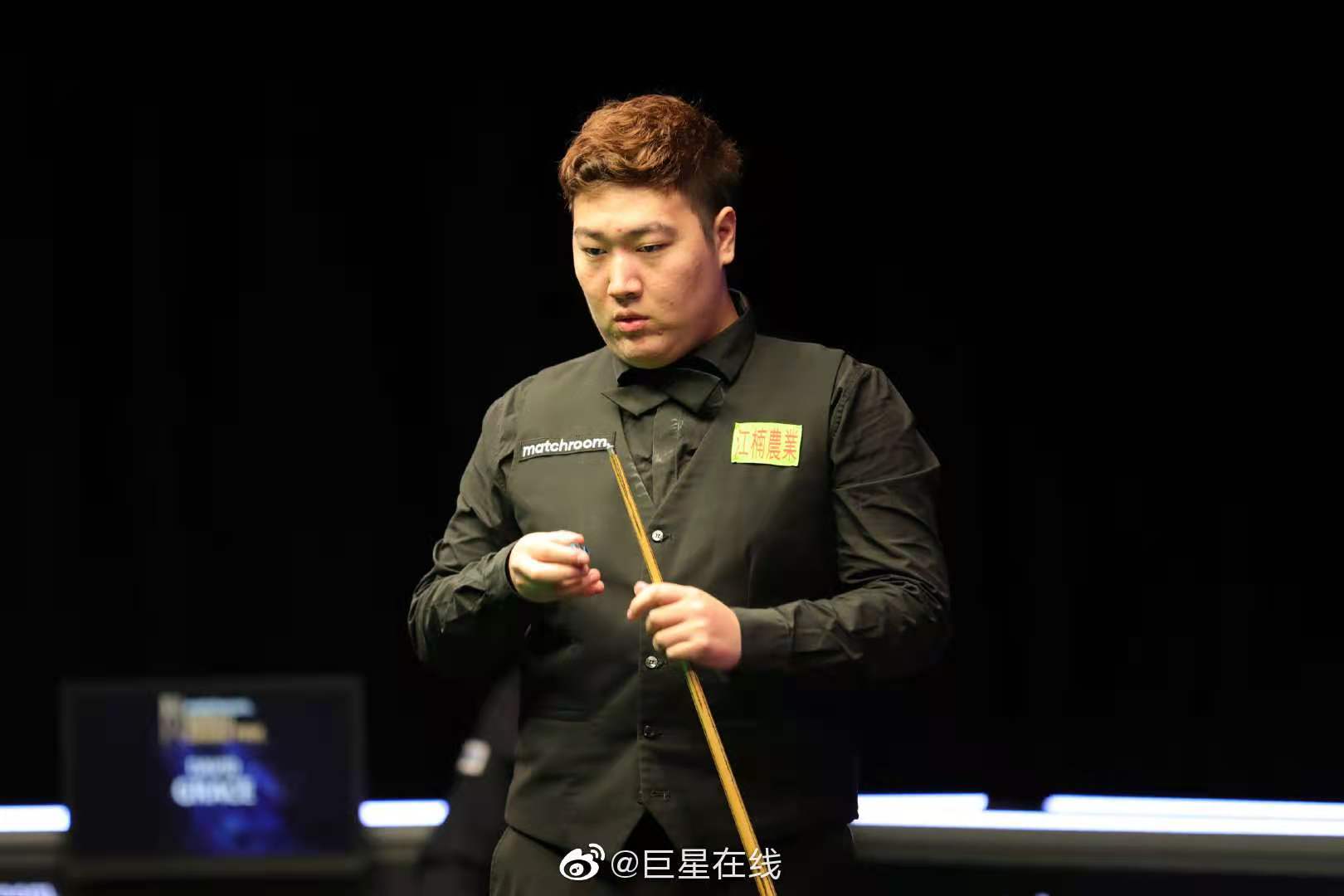 8人出战仅余2人,丁俊晖,赵心童今晚出场|赵心童|李行|丁俊晖_新浪新闻