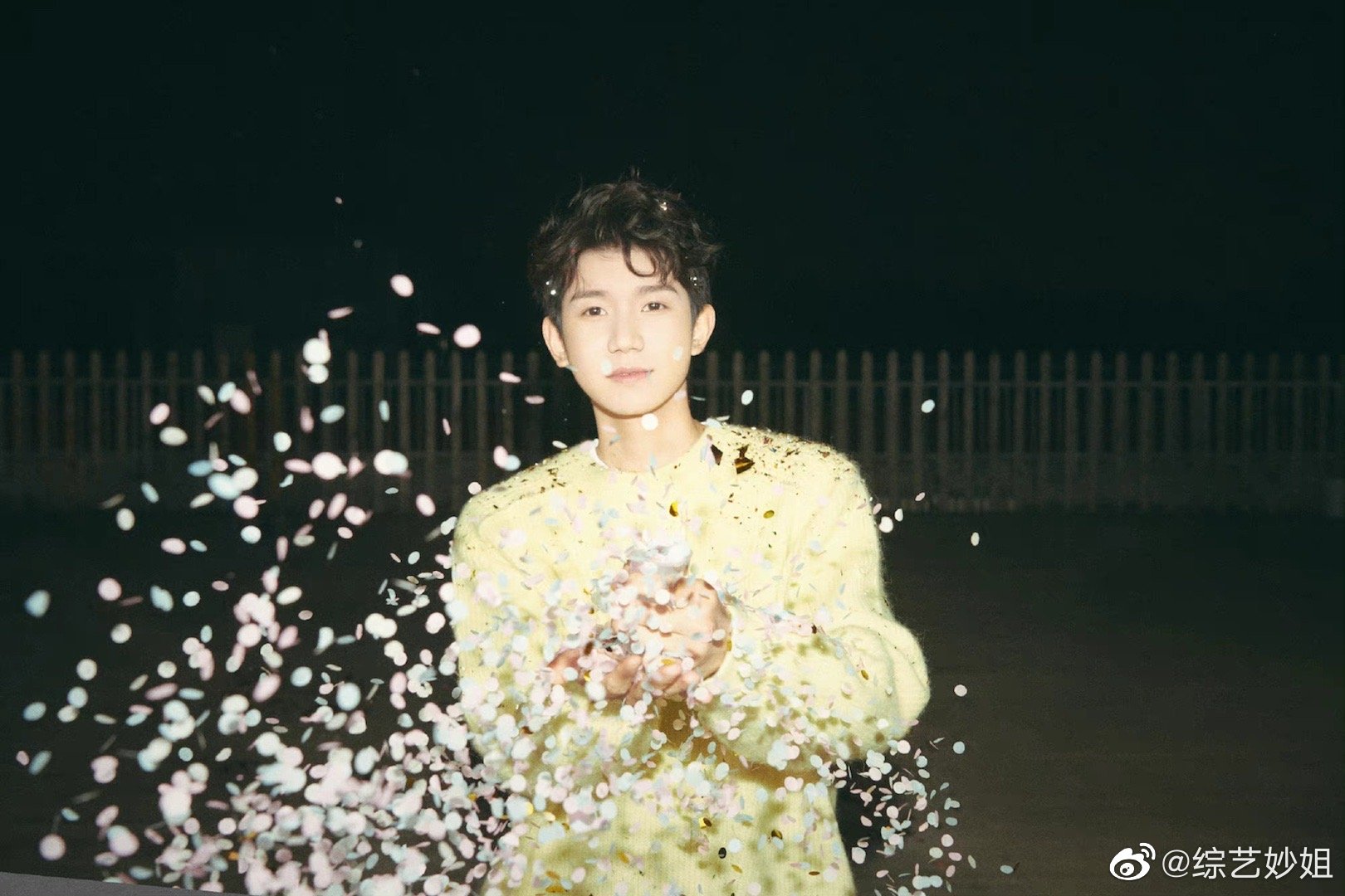 时代少年团发文为王源庆生祝师兄生日快乐欢笑好运常伴