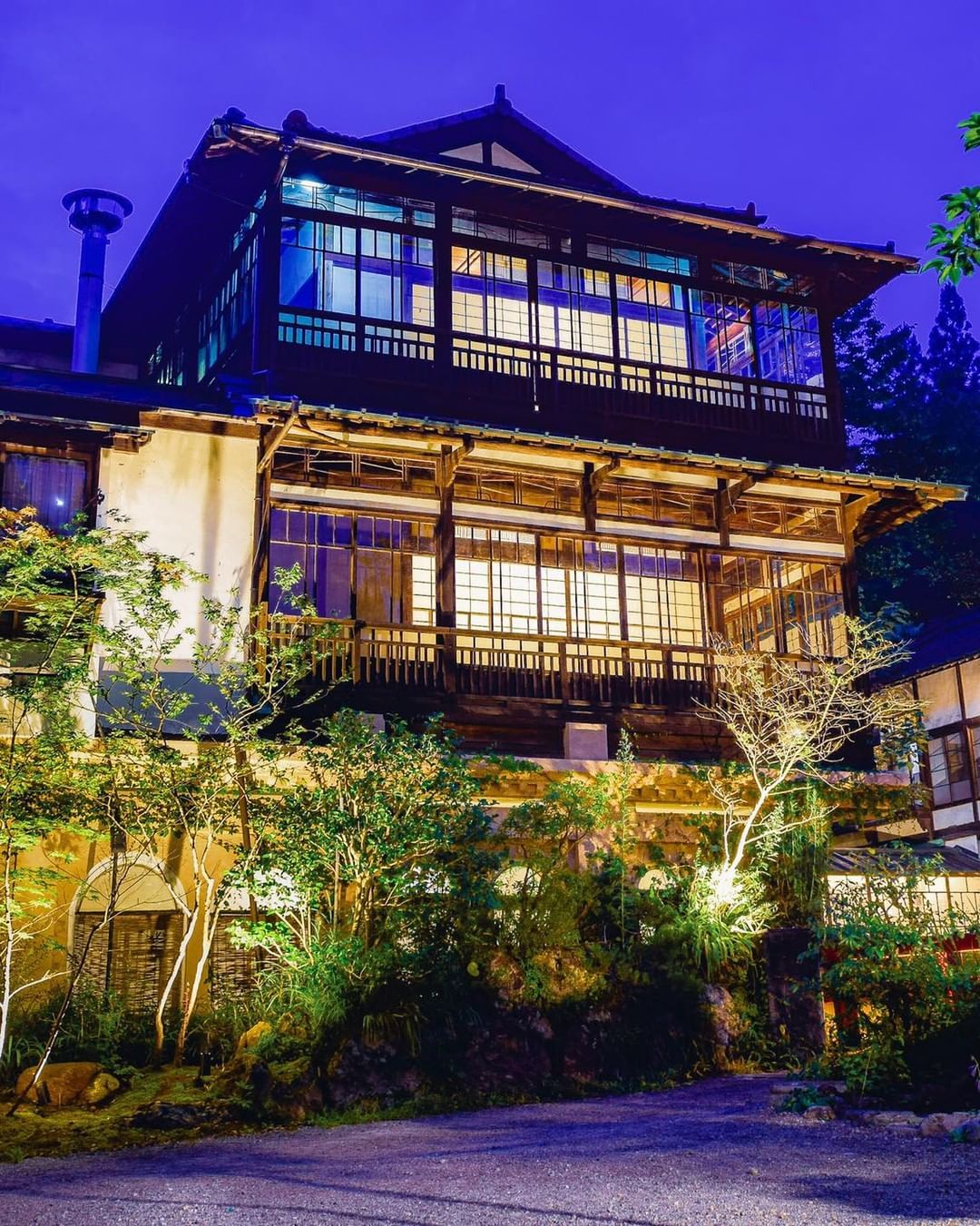 现存日本最古老的木造汤宿建筑 群马县四万温泉 积善馆