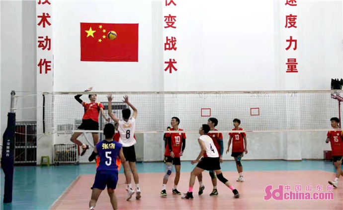 淄博十中获淄博市第十八届运动会排球比赛(男子组)双冠