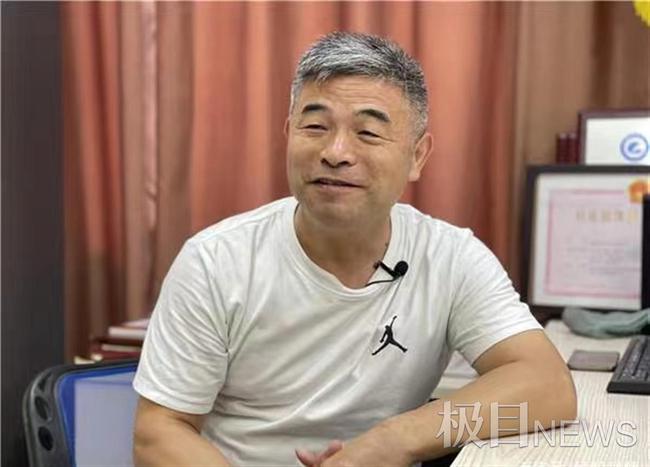 团圆后的《失孤》原型郭刚堂：盼着早点带孙子，在做寻亲APP休闲区蓝鸢梦想 - Www.slyday.coM