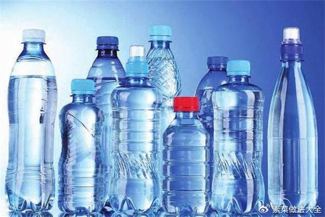 纯净水、天然水、矿泉水,到底哪个好?有什么区别?|饮用水|水质|山泉水|蒸馏|优缺点_新浪新闻