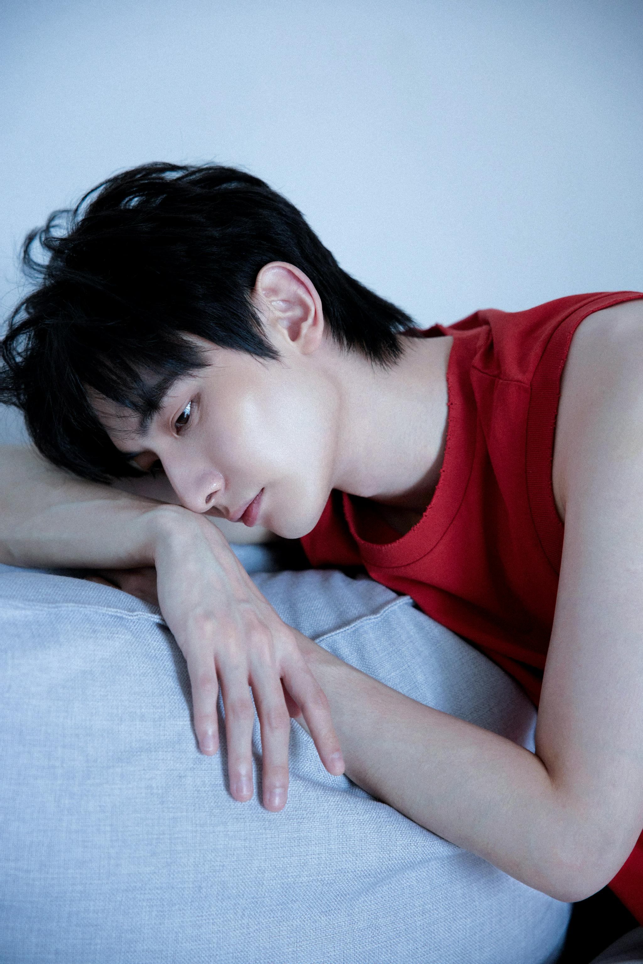 初秋慵懒男友风写真风吹一片叶万物已候秋