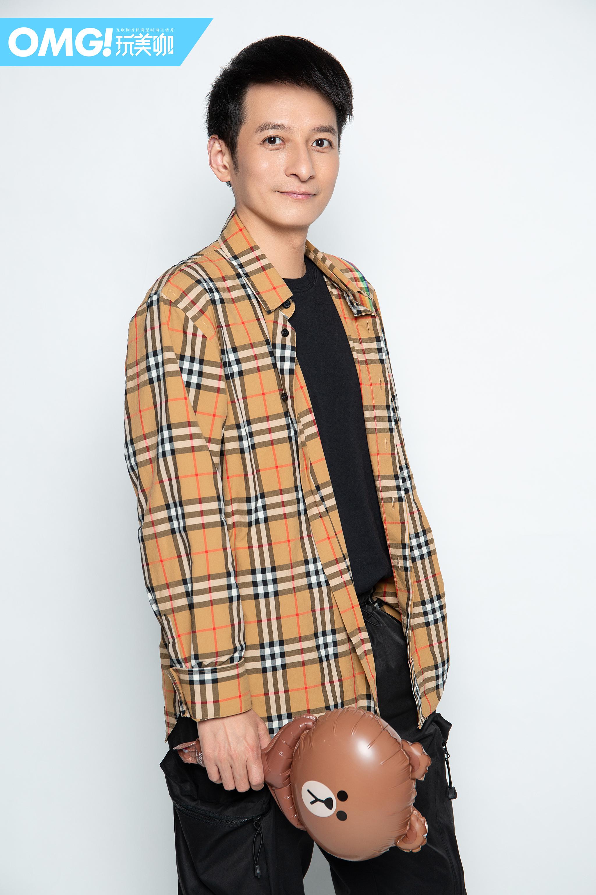 已上线,请注意查收～超帅哥哥@李维嘉 搭配甜美妹妹@王小牙牙 ,告诉我