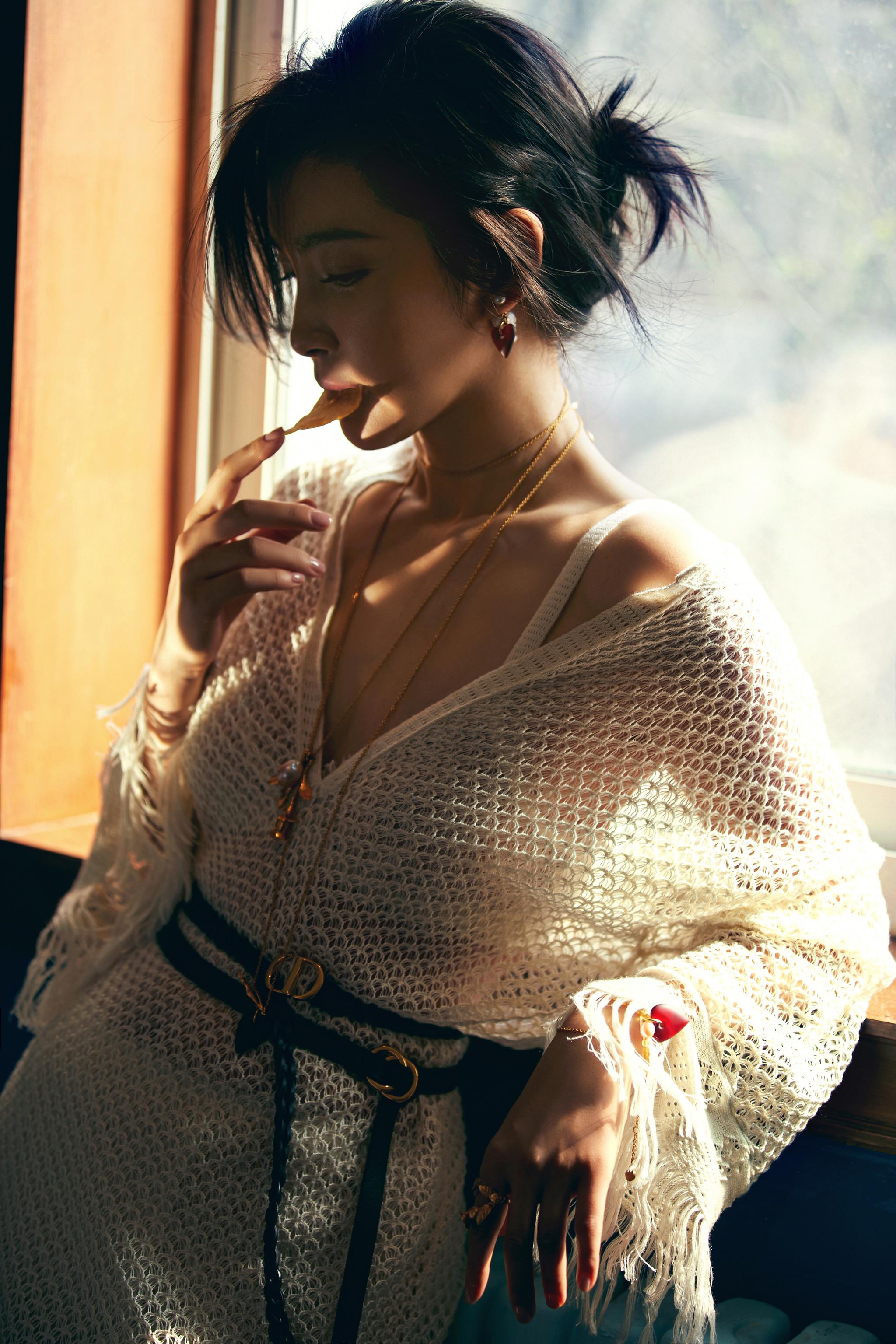 温暖午间, 分享老大@李冰冰 掉落的小花絮,温柔碎发