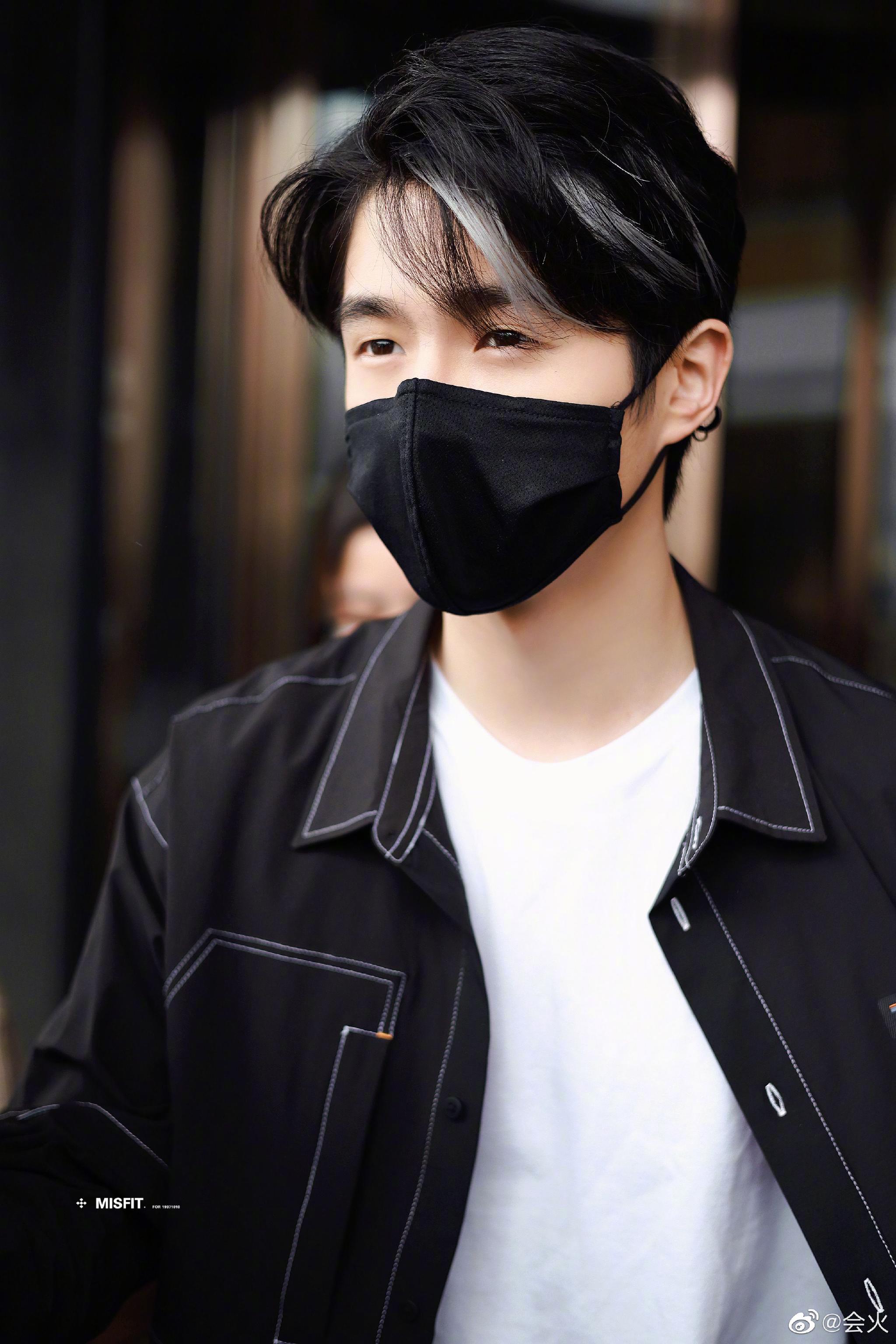 刘昊然白色挑染造型9615|刘昊然|白色|造型_新浪新闻