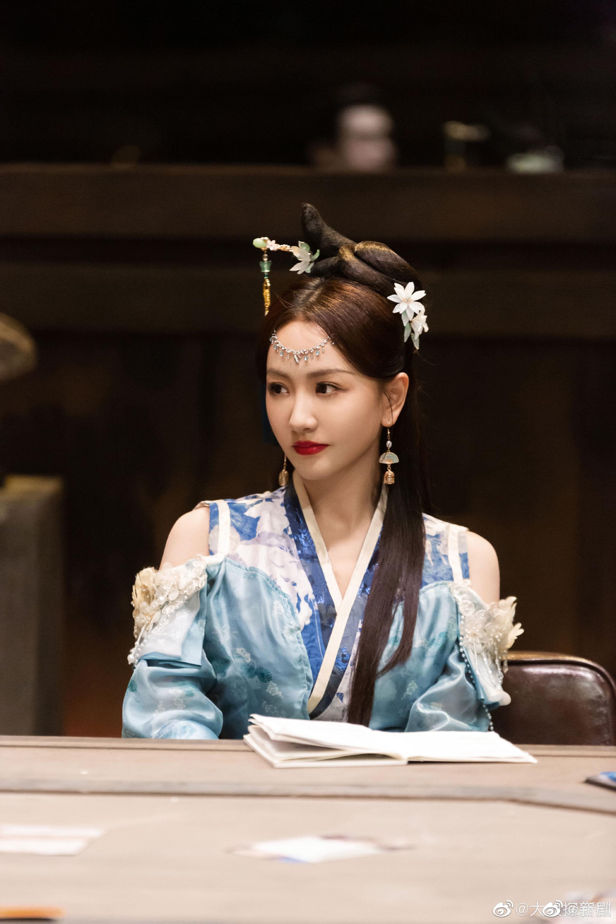 好久不见杨蓉的新古装造型,谢谢大侦探