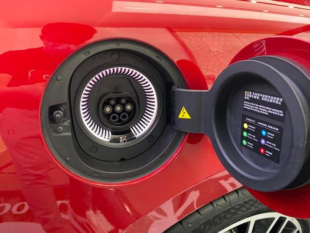 静态体验比亚迪汉试装车：“带刀”入场，杀向Model 3/小鹏P7