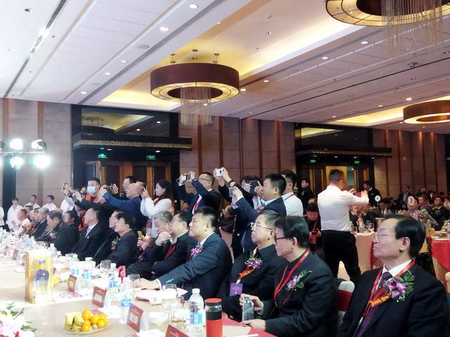 江廷科 江廷科曼哈顿集团