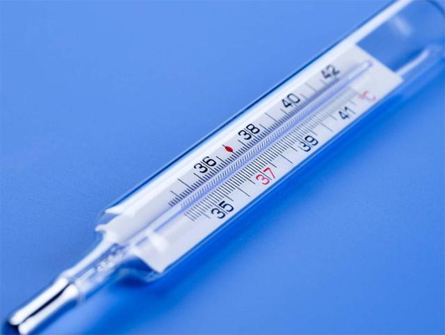 宝宝发烧了用什么测体温最准确,体温计应该怎么选?怎么用?