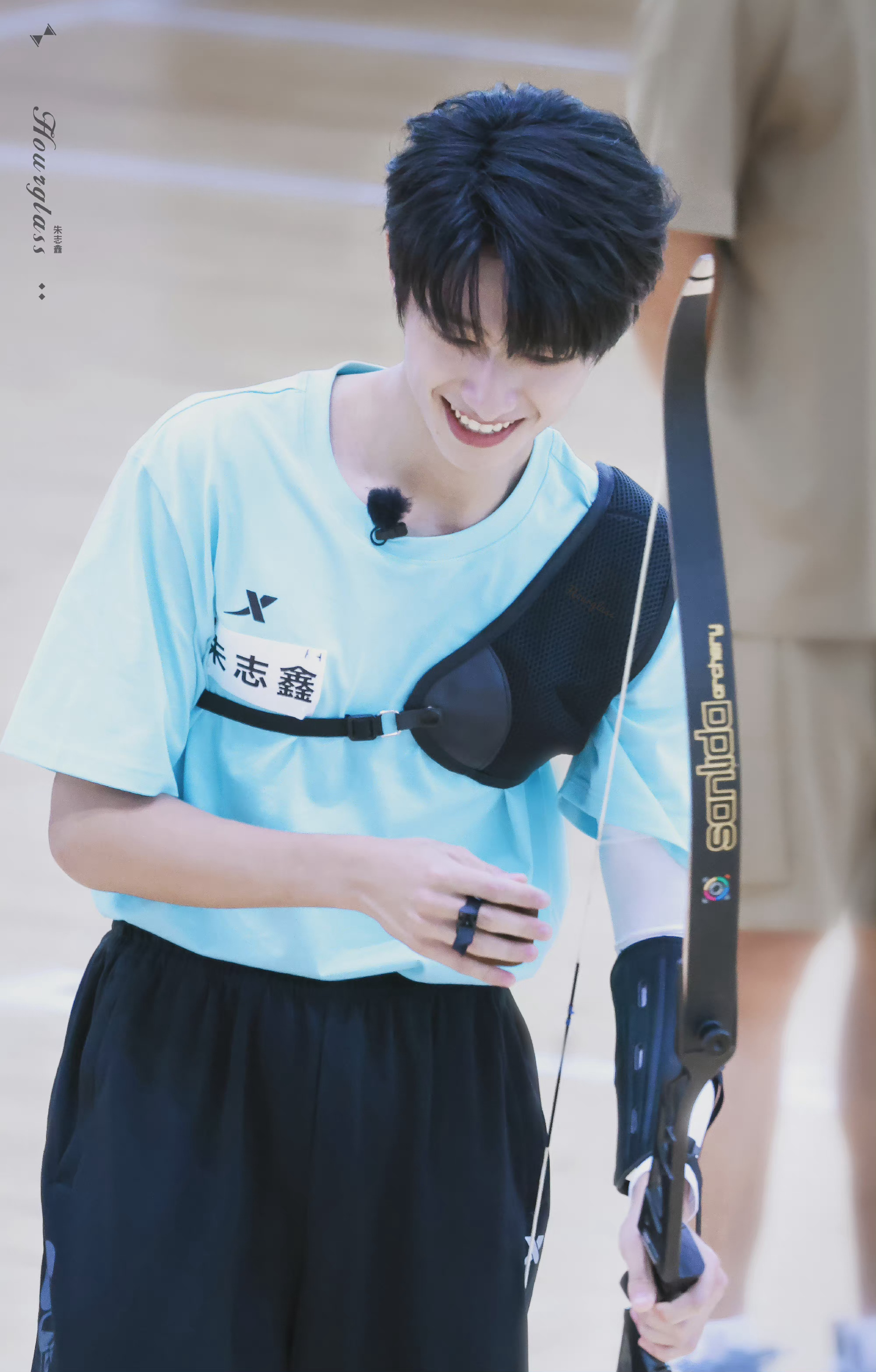 朱志鑫夏日运动会饭拍,活力可爱的运动少年!笑容好甜啊__财经头条